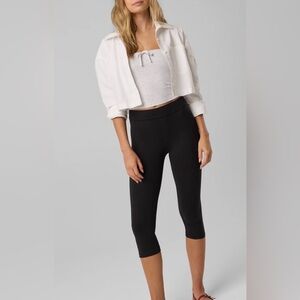 Aerie Offline The Hugger Capri Black Leggings